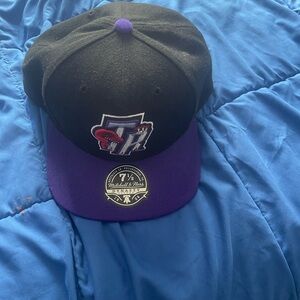 Toronto raptors Mitchell & Ness Black and Purple Snapback